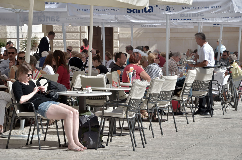 Caffe bar, kafić, terasa, teraca (Foto: Ivan Katalinić / Antena Zadar)