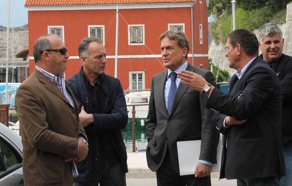 Božidar Kalmeta, signalizacija