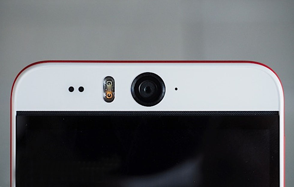 HTC Desire Eye