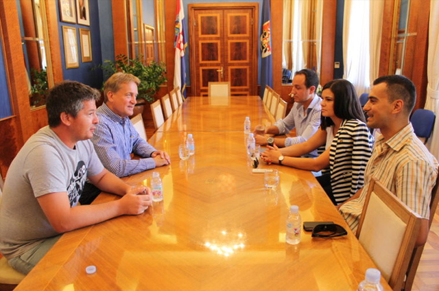 Sastanak zbog Wings for life utrke