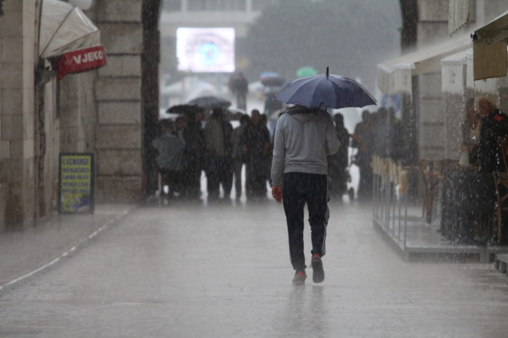 Kiša (Foto Agencija Zarapix)