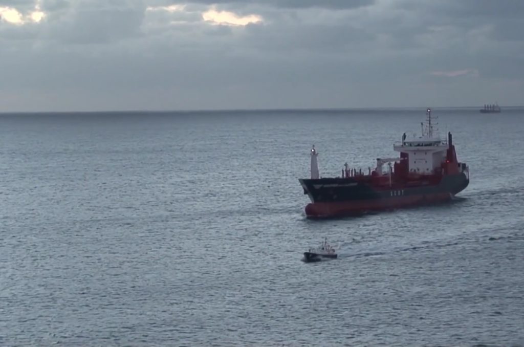 Dokumentarni film Modri Kavez, tanker, more, brod, brodovi, pučina (Foto Screenshot)