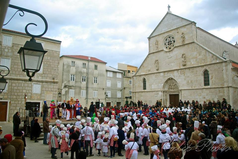 Paški zimski karneval