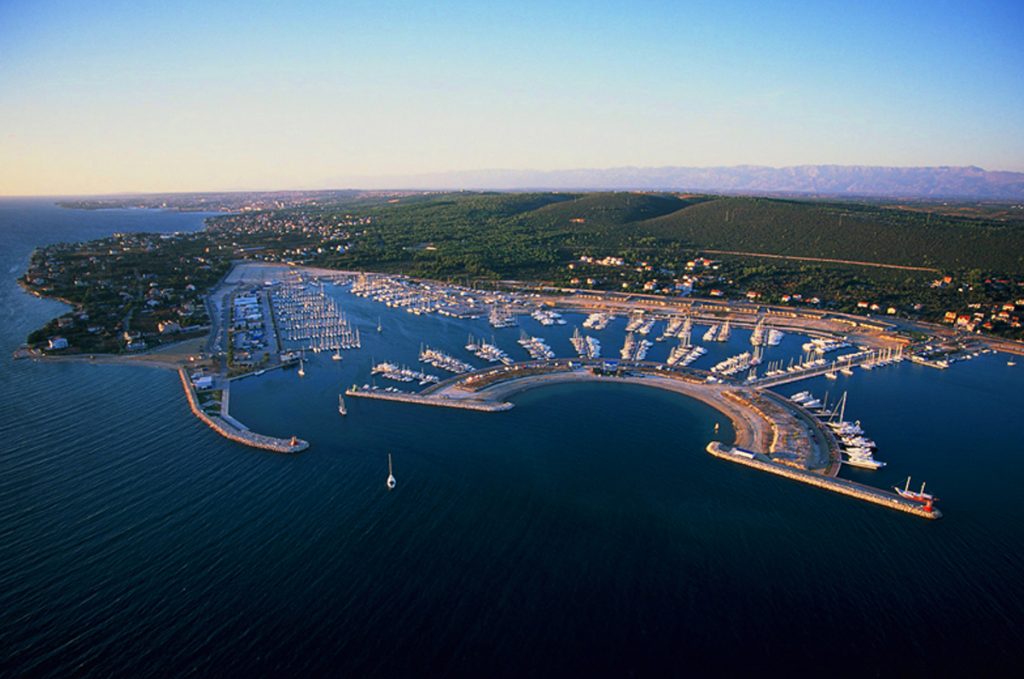 Marina Dalmacija, Dogus