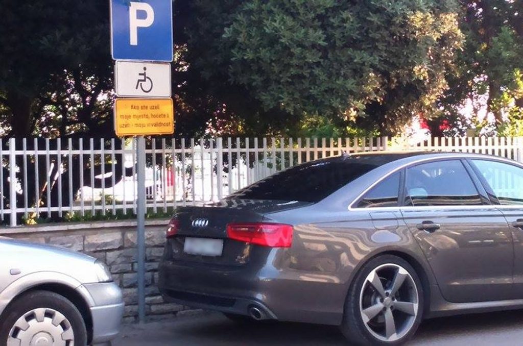 Parkiranje na invalidnom mjestu