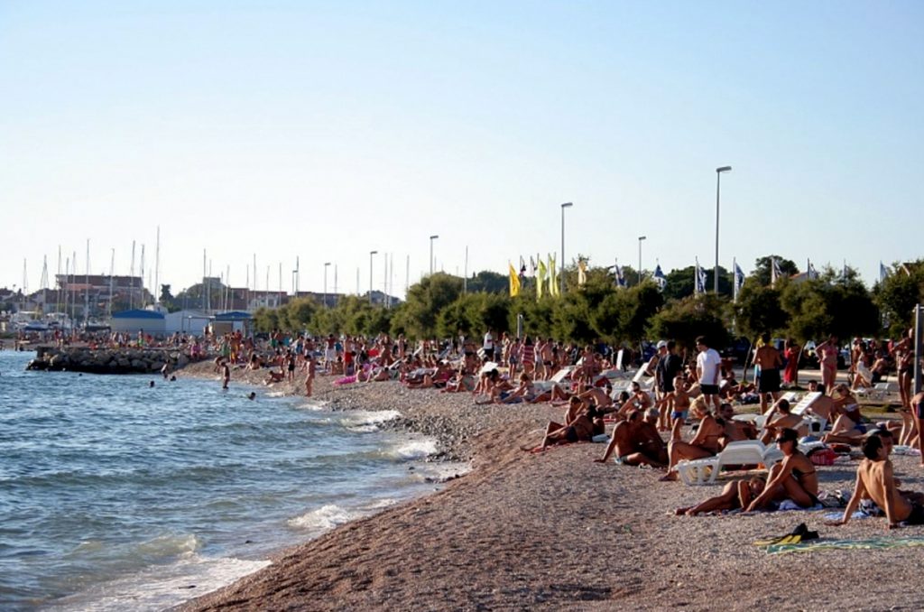 Vitrenjak, Uskok, plaža