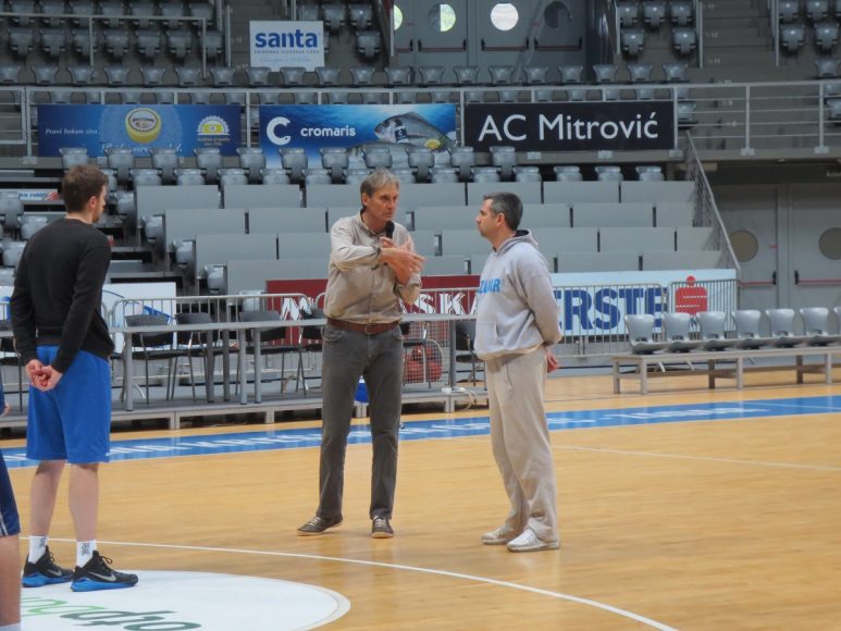 Seminar Skansi-Giergia 065S