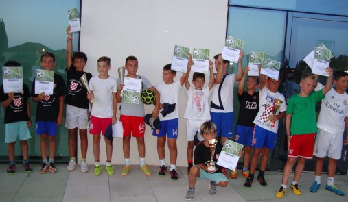 13569768_935966103188214_491110907_o