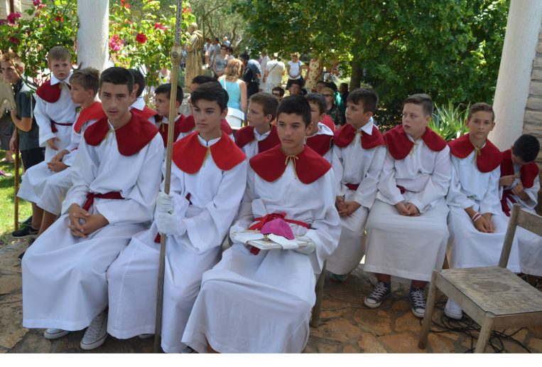 13616341_936629429788548_1383888460_o