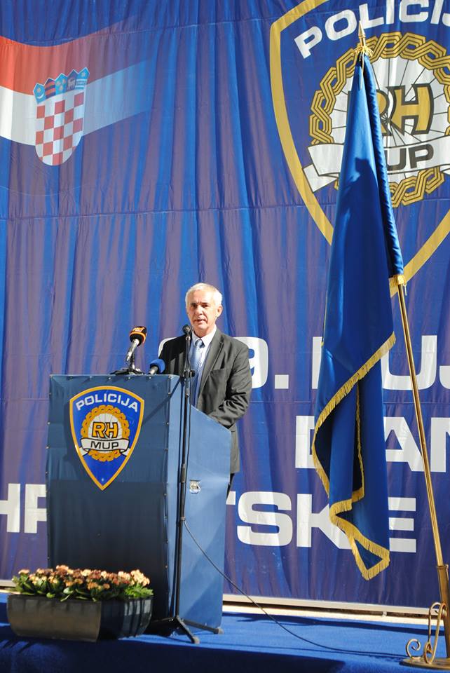 14433093_1117452078341385_1803724088490916417_n