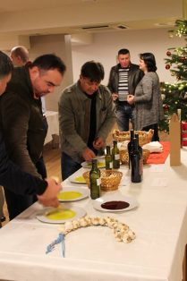 15542045_216170715501755_367546582391752535_n