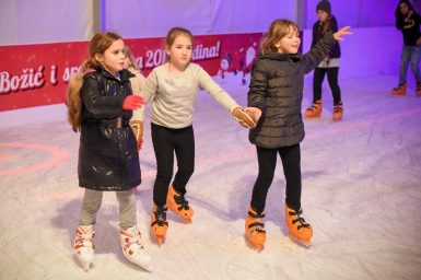 klizaliste-ledeni-park-2016-6