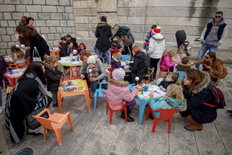 advent_031216_81_31021168060_o-large