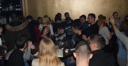 Posh Pub 1311713