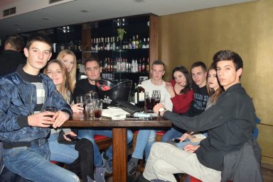 Posh Pub 1311734