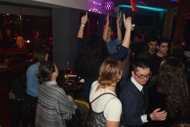 Posh Pub 131178