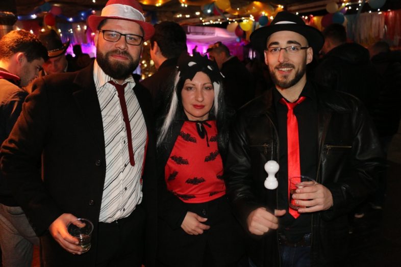 Virske maskare 74