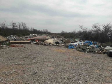 Divlji deponij (4)