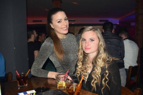 Posh Pub 18317 38