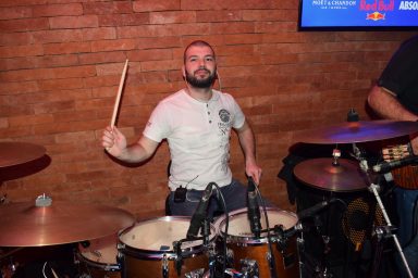 Posh Pub Vine & Ivo 18.3.17. 3