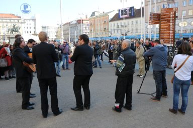 Vir u Zagrebu na trgovima 33