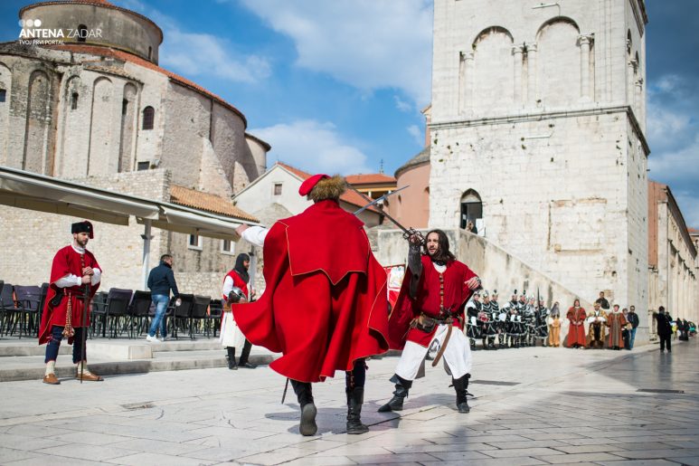 poluotok, Mimohod vitezova (25 of 31)