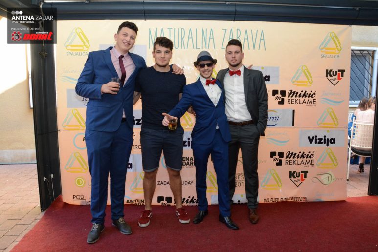 Klasicna i graficka (109 of 205)