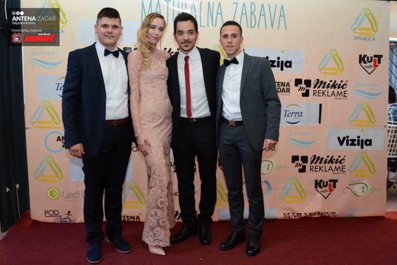 Klasicna i graficka (153 of 205)