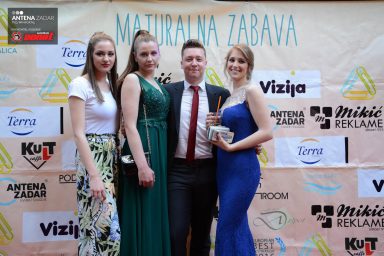 Klasicna i graficka (182 of 205)