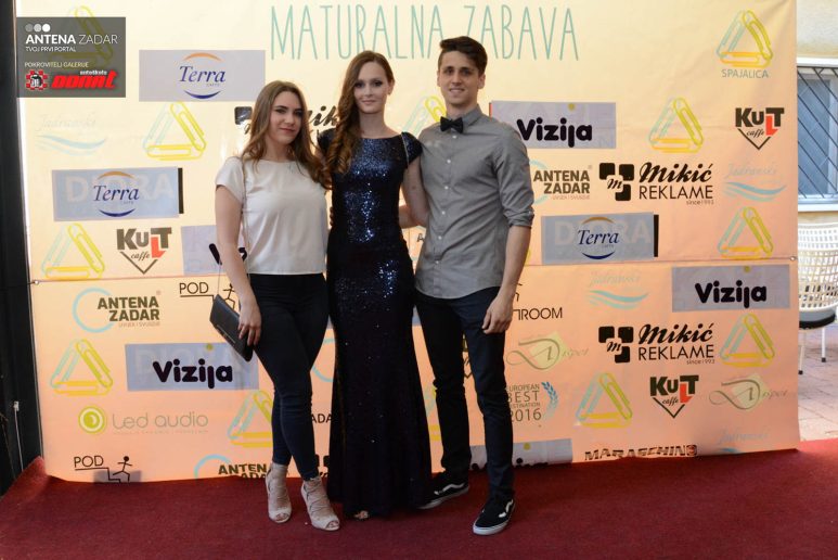 Klasicna i graficka (37 of 205)