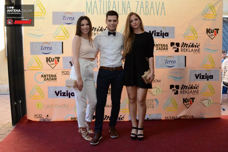 Klasicna i graficka (93 of 205)