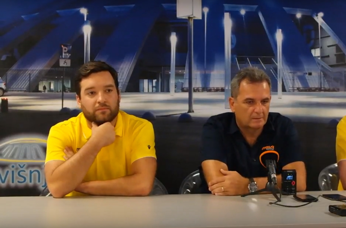 KK Jazine-Arbanasi predstavili Josipa i Nevena Plantaka, trenera juniora i seniora