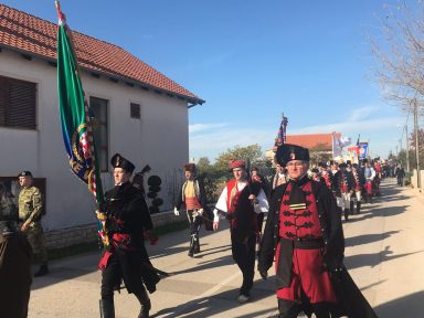 Kolona sjecanja u Skabrnji 2017 12