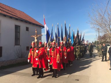 Kolona sjecanja u Skabrnji 2017 3