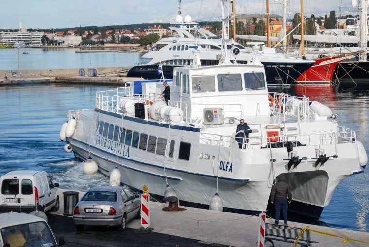 katamaran olea,jadrolinija