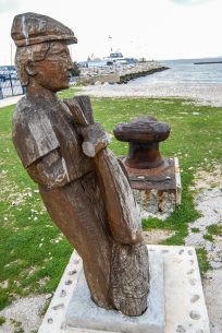 puntamika,drvena skulptura