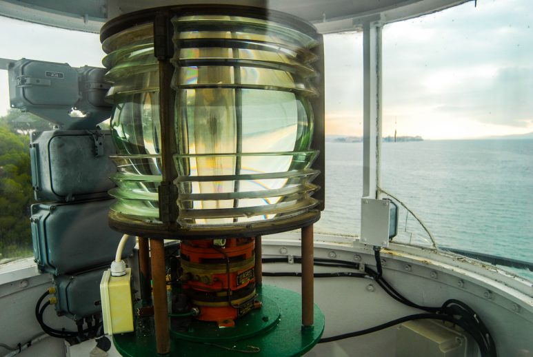 puntamika,svjetionik, ostri rat