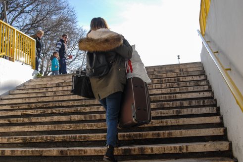 pothodnik,kolodvor,kofer