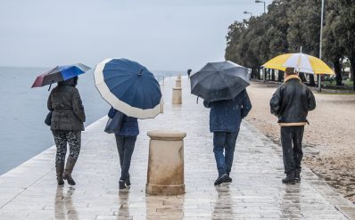 riva,kiša,južina