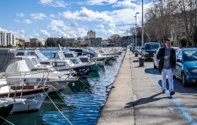 obala kralja tomislava,jazine,brodovi,vezovi