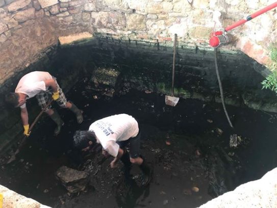 31641865_10215402774397653_1453023093055291392_n 2