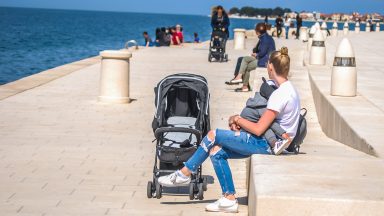 ulicama moga grada-33,majka,dijete