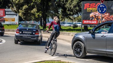 ulicama moga grada-34,rotor,bolnica,reklamni panoi