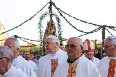 blagdan gospe loretske u arbanasima, arbanasi