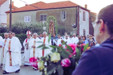 blagdan gospe loretske u arbanasima, arbanasi