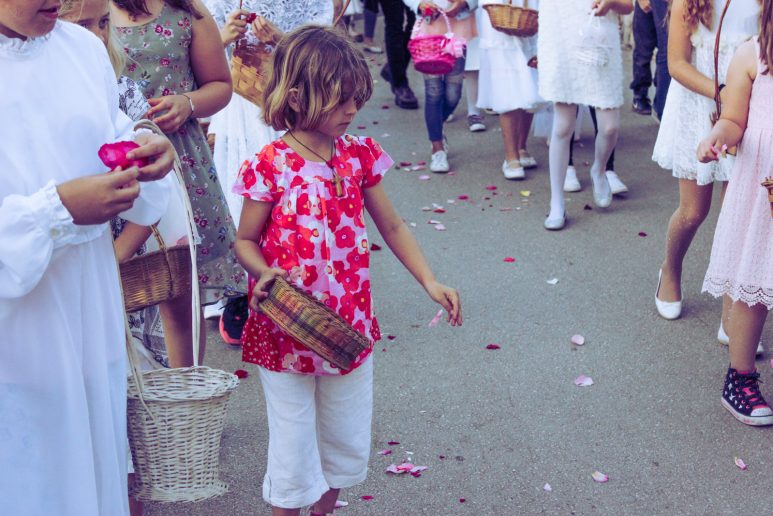 blagdan gospe loretske u arbanasima, arbanasi, cvjetnica