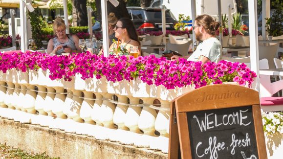 ulicama moga grada-10,hotel zagreb,terasa