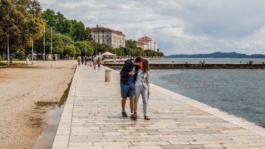 ulicama moga grada-13,poljubac,riva