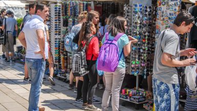 ulicama moga grada-18,suveniri,sunčane naočale