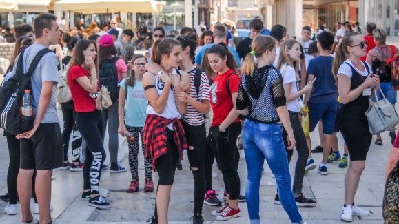 ulicama moga grada-20,ekskurzija,mladi,srednjoškolci